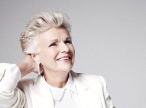 Por que devemos ser fãs de Julie Walters?
