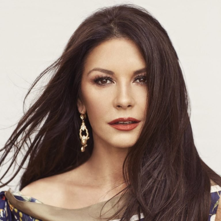 Catherine Zeta-Jones se junta ao elenco da Família Addams
