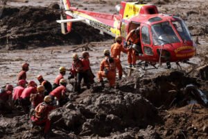 Resenha do livro Arrastados – Os bastidores do rompimento da barragem de Brumadinho