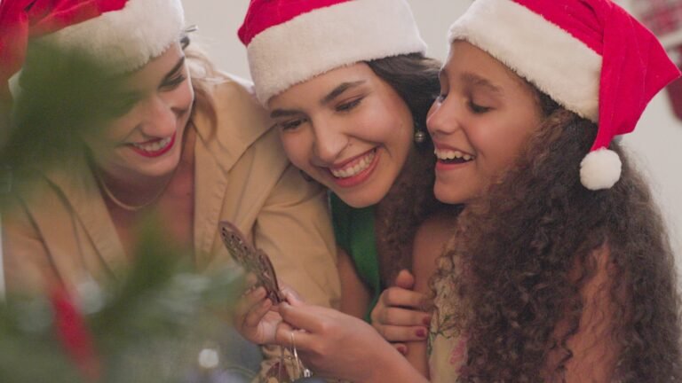 Linha Produções lança série natalina “Mães & Filha – O Pedido de Natal”