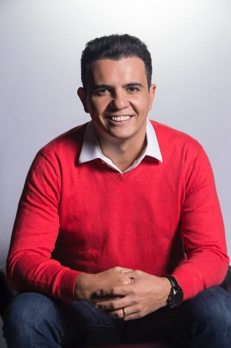 Entrevista | Aderson Cavalcante, da Buzz Editora