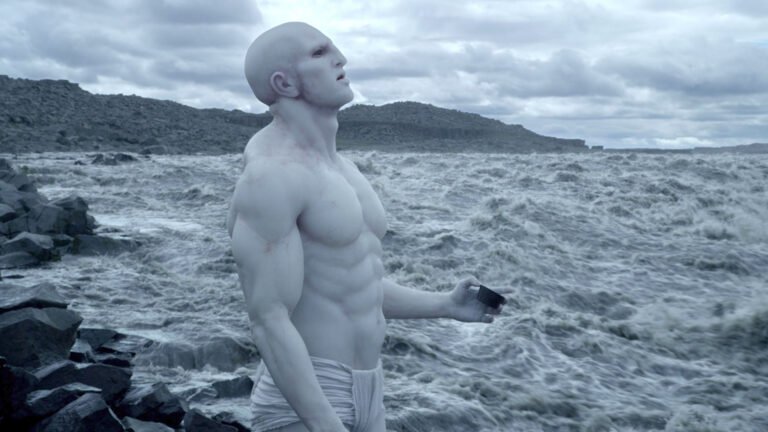 Noah Hawley afirma que Prometheus se tornou “sem utilidade” para sua série  no universo de Alien