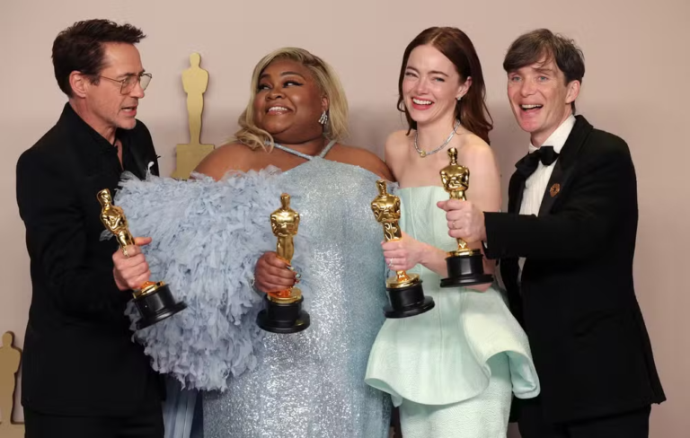 Lista de vencedores do Oscar de 2024: ‘Oppenheimer’ ganha mais com 7, ‘Poor Things’ em segundo lugar com 4